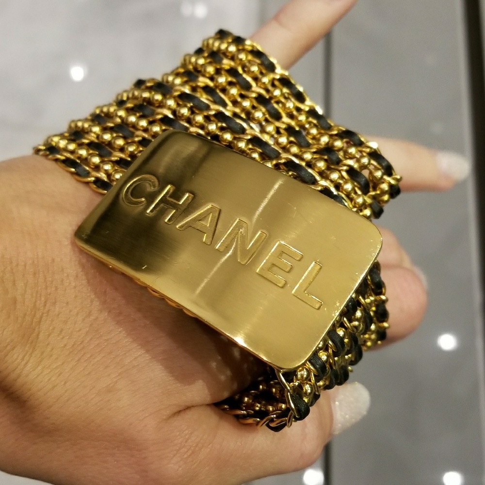 Traded Vintage Chanel Belt - Picture 2 of 7